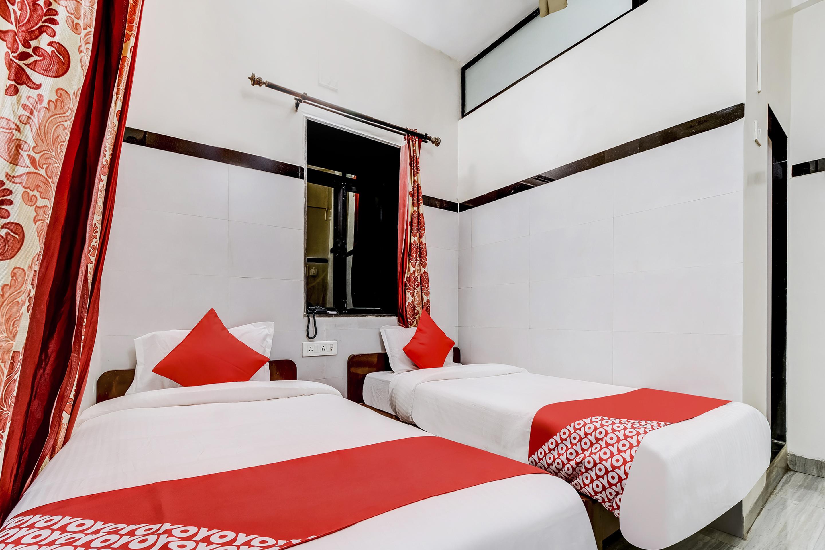 Super Oyo Hotel Dreamland Bombay Esterno foto